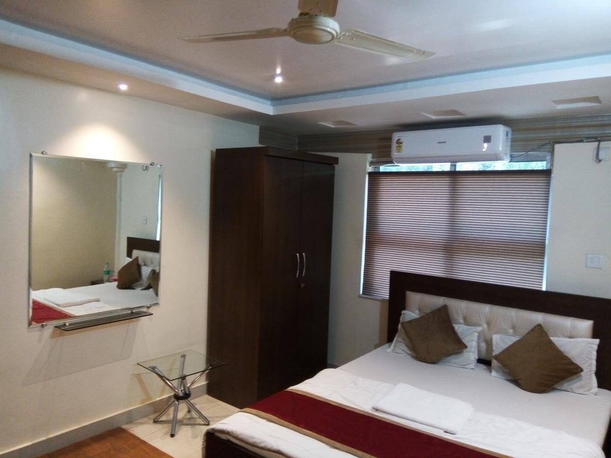 Oyo 3512 Hotel Crystal Residency Jamshedpur Eksteriør billede